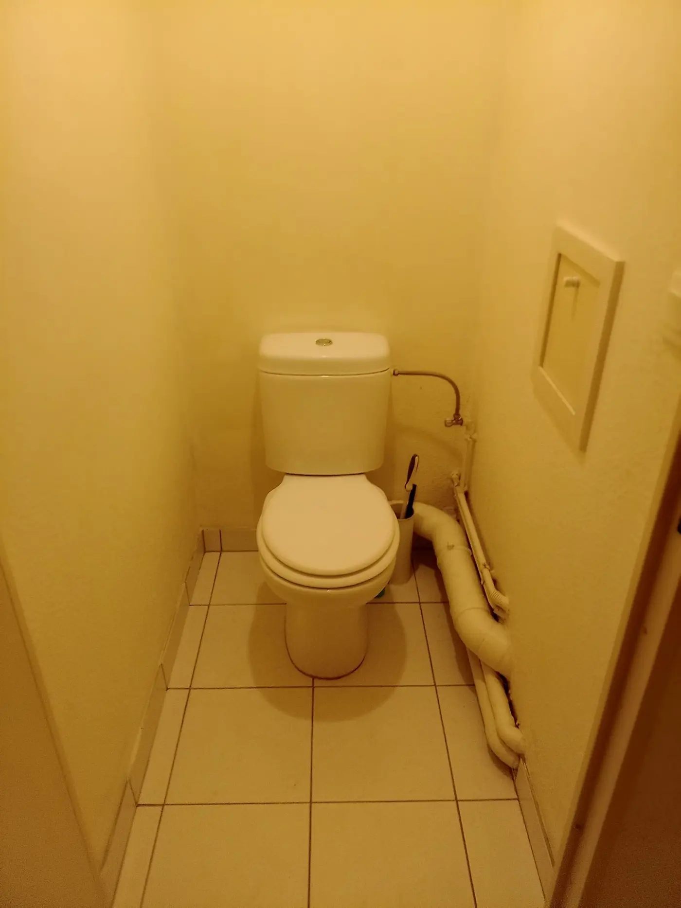 WC après l'intervention de débarras